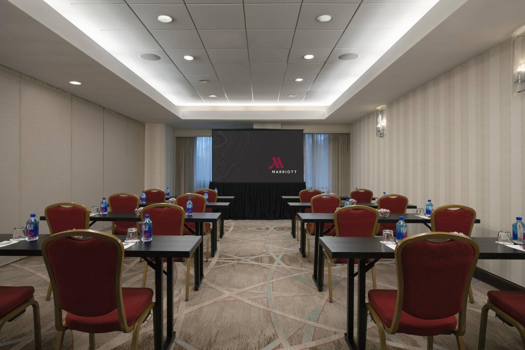 Washington Dulles Marriott Suites Herndon Esterno foto